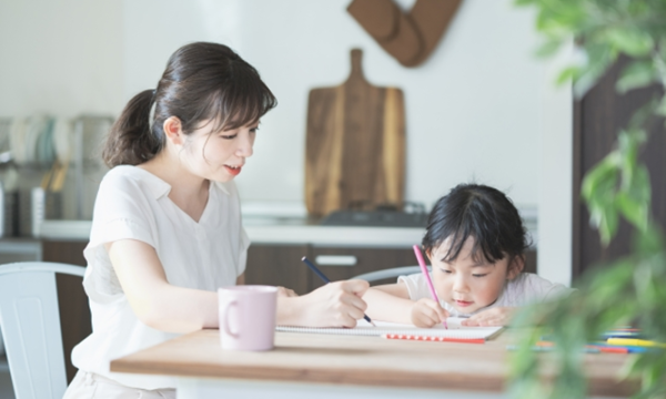 子どもに年賀状の書き方・マナーを教えよう！小学生のためのルール解説